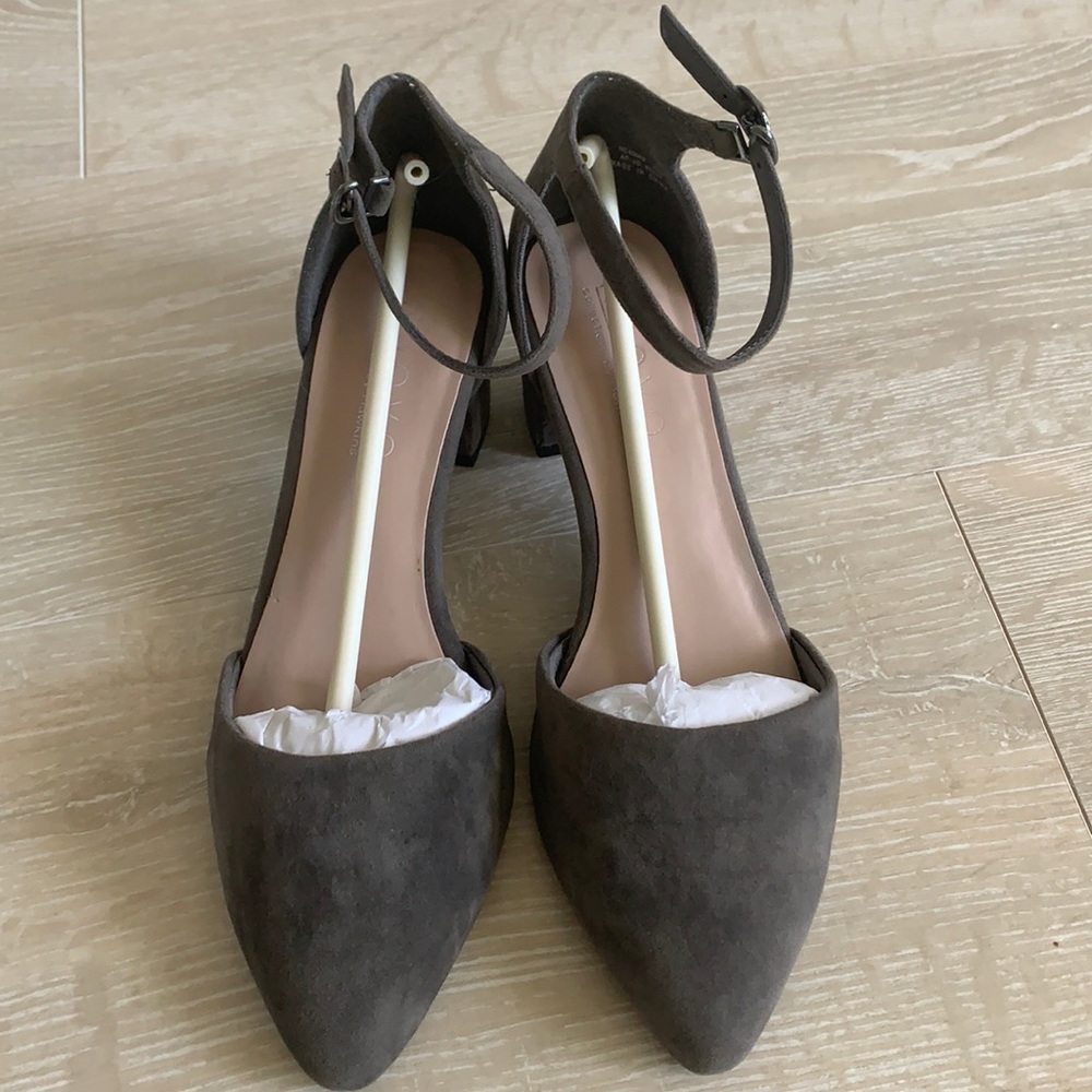 Korean Block Heels in Grey Suede